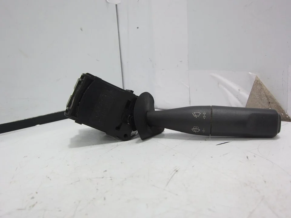 Foto de MANDO LIMPIA CITROEN BERLINGO referencia 33779002