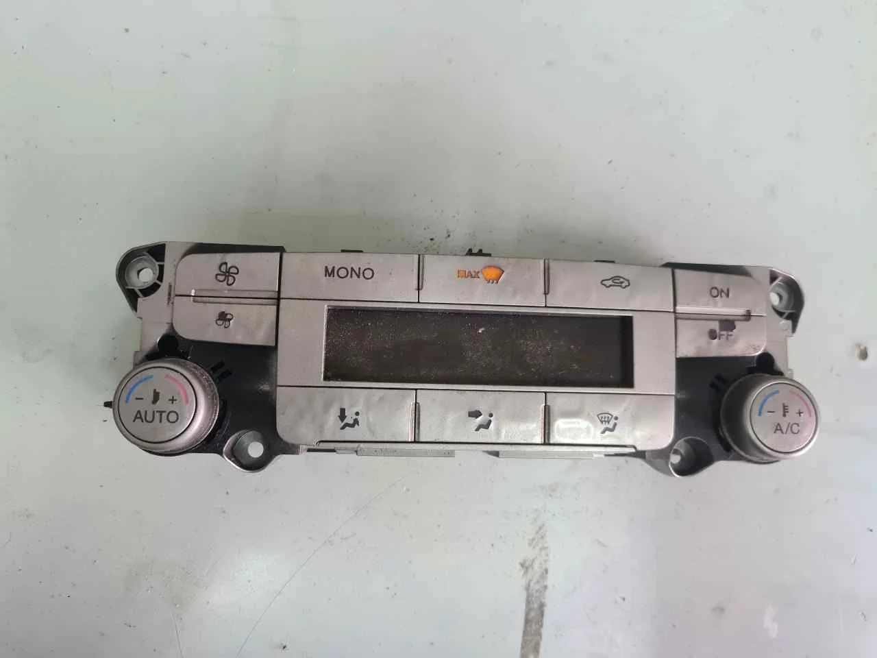 Foto de MANDO CLIMATIZADOR FORD MONDEO TURNIER (GE) referencia 7S7T18C612AE