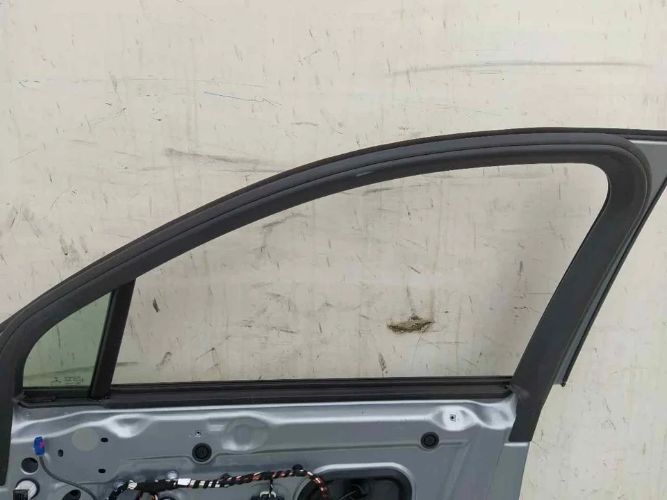 Foto de LUNA DELANTERA DERECHA PORSCHE MACAN (95BA)