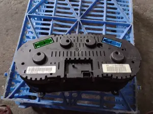 Foto de CUADRO INSTRUMENTOS SEAT LEON (1M1) 1.9 TDI (110 CV / 81 KW) referencia 88311292 foto 3