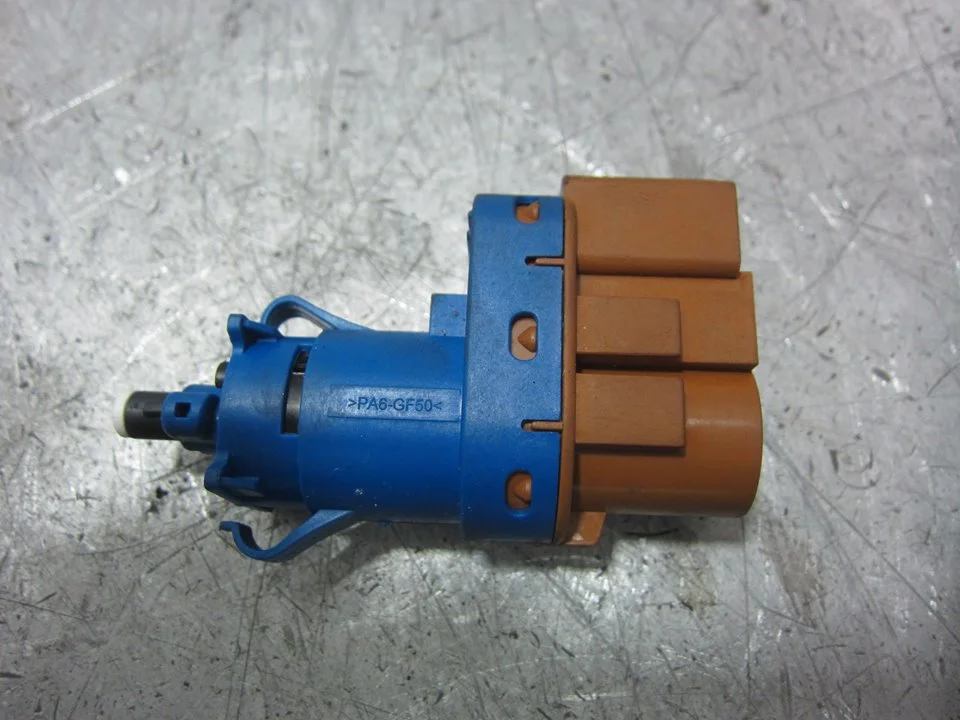 Foto de INTERRUPTOR FIAT 500 (150) BERLINA 1.2 CAT (69 CV / 51 KW) referencia 24796