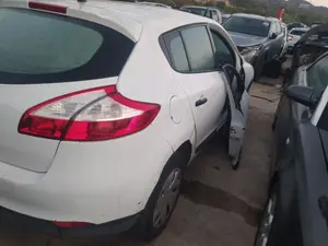 Foto de BIELETA ESTABILIZADORA TRASERA DERECHA RENAULT MEGANE III BERLINA 5P 1.6 16V CAT (101 CV / 74 KW)