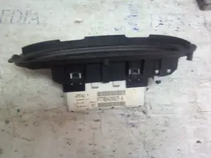 Foto de PANTALLA MULTIFUNCION RENAULT MEGANE I SCENIC (JA0) referencia 7700432434 foto 3