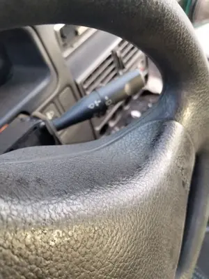 Foto de MANDO LIMPIA PEUGEOT 106 (S2) 1.1  (60 CV / 44 KW)