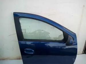 Foto de PUERTA DELANTERA DERECHA DACIA LOGAN II 1.5 dCi Diesel FAP CAT (90 CV / 66 KW) referencia 801113225R foto 6