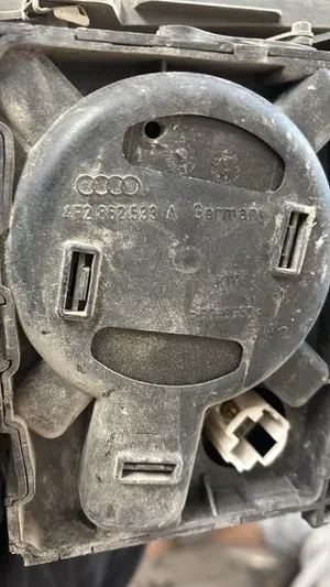 Foto de CONSOLA CENTRAL AUDI A6 AVANT (4F5) referencia 4F2857951 foto 5