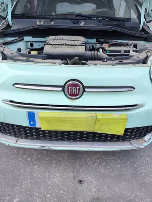 Foto de REJILLA DELANTERA FIAT 500 (150) BERLINA 1.2 CAT (69 CV / 51 KW)
