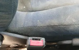 Foto de ENGANCHE CINTURON TRASERO IZQUIERDO SEAT IBIZA (6K1) 1.4  (60 CV / 44 KW)