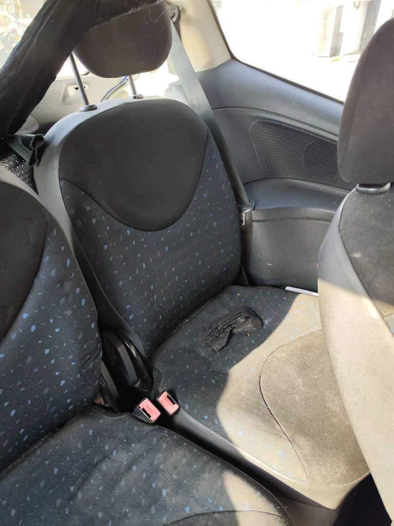 Foto de ASIENTOS TRASERO IZQUIERDO CITROEN C2 1.1 (60 CV / 44 KW)