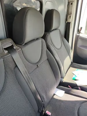Foto de ASIENTO DELANTERO DERECHO CITROEN JUMPY 2.0 HDi CAT (RHK / DW10UTED4) (120 CV / 88 KW) foto 2