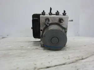Foto de ABS NISSAN NV400 FURGON (X62) 2.3 dCi Diesel CAT (125 CV / 92 KW) referencia 476603593R