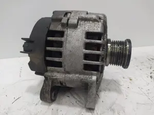 Foto de ALTERNADOR NISSAN PRIMASTAR (X83) 1.9 dCi Diesel CAT (101 CV / 74 KW) referencia 746001 foto 4