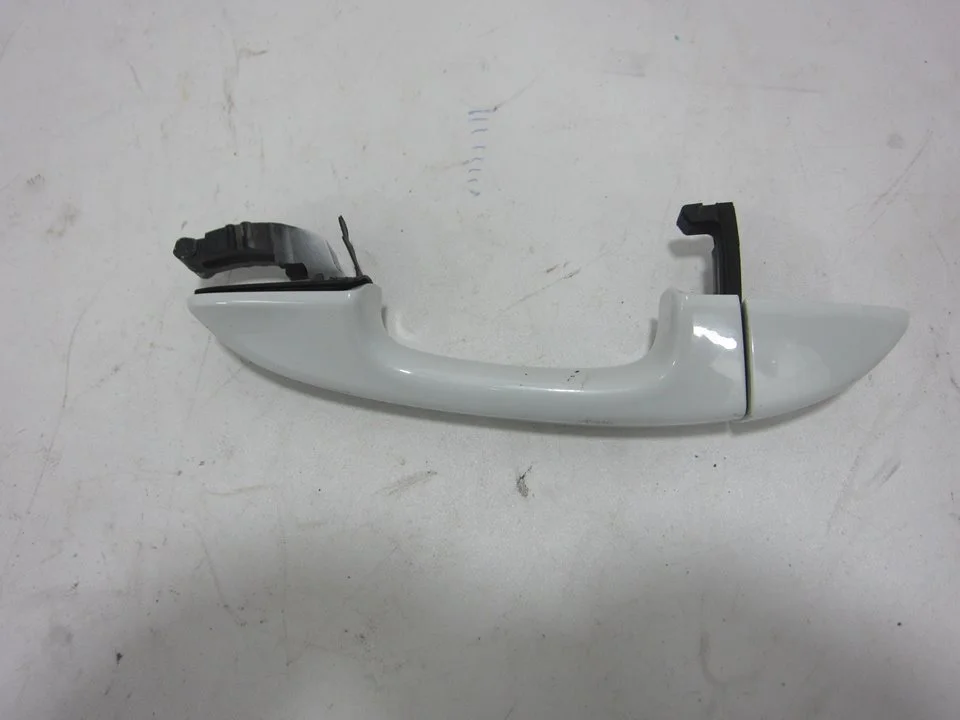 Foto de MANETA EXTERIOR DELANTERA IZQUIERDA PORSCHE CAYENNE (TIPO 92A) referencia 7P5837209