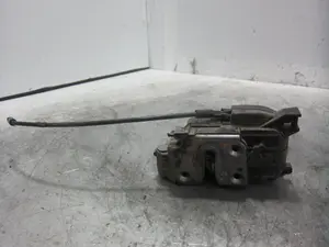 Foto de CERRADURA PUERTA DELANTERA DERECHA RENAULT CLIO III 1.2 (75 CV / 55 KW) referencia 8200300125 foto 1