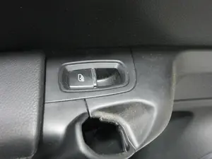 Foto de MANDO ELEVALUNAS TRASERO IZQUIERDO PORSCHE CAYENNE (TIPO 92A) referencia 7PP959855B