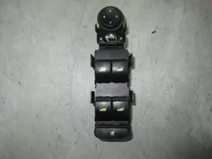 Foto de MANDO ELEVALUNAS DELANTERO IZQUIERDO PEUGEOT 307 BREAK / SW (S1)(04.2002) referencia 96531123XT