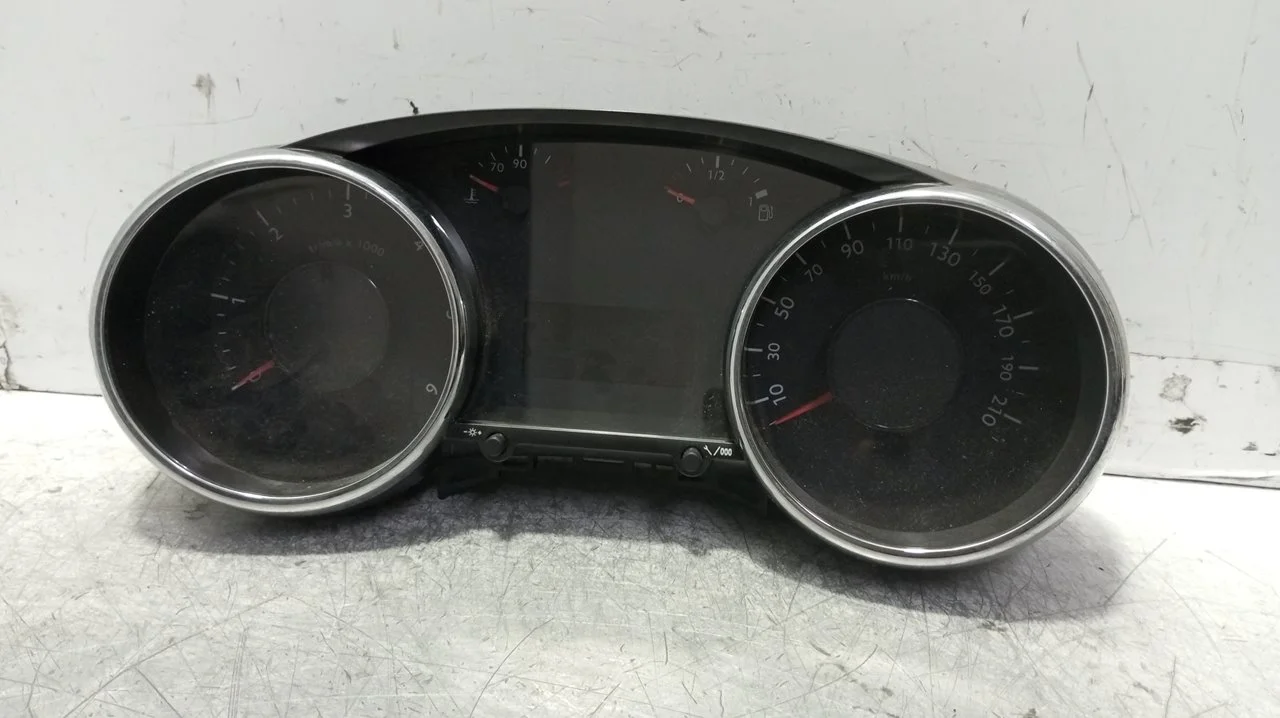 Foto de CUADRO INSTRUMENTOS PEUGEOT 5008 1.6 HDi FAP (112 CV / 82 KW) referencia 9666625680