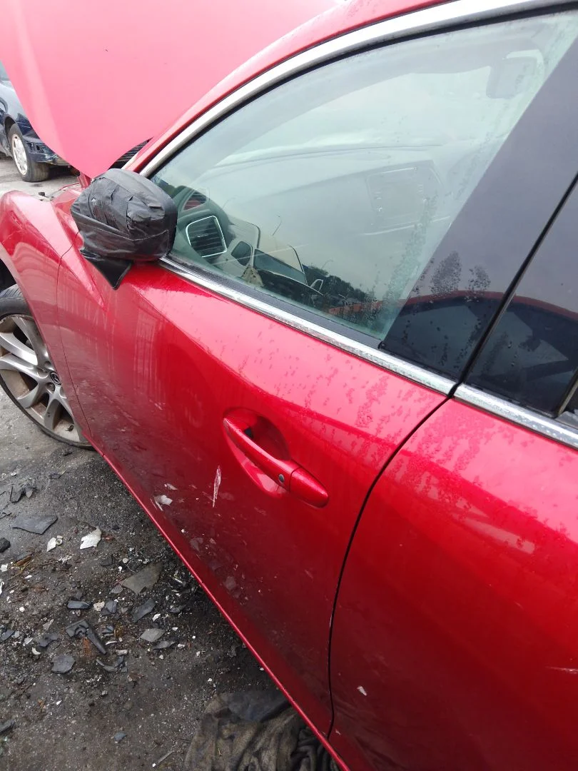 Foto de PUERTA DELANTERA IZQUIERDA MAZDA 6 BERLINA (GJ) 2.2 Turbodiesel CAT (175 CV / 129 KW)