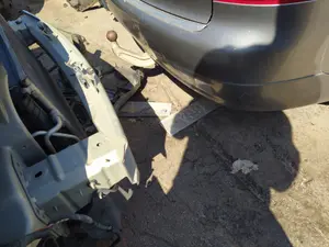 Foto de TUBO ESCAPE TRASERO AUDI A4 AVANT (8E) 1.9 TDI (131 CV / 96 KW)