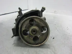 Foto de BOMBA DIRECCION PEUGEOT 206 SW referencia 9638364580 foto 4