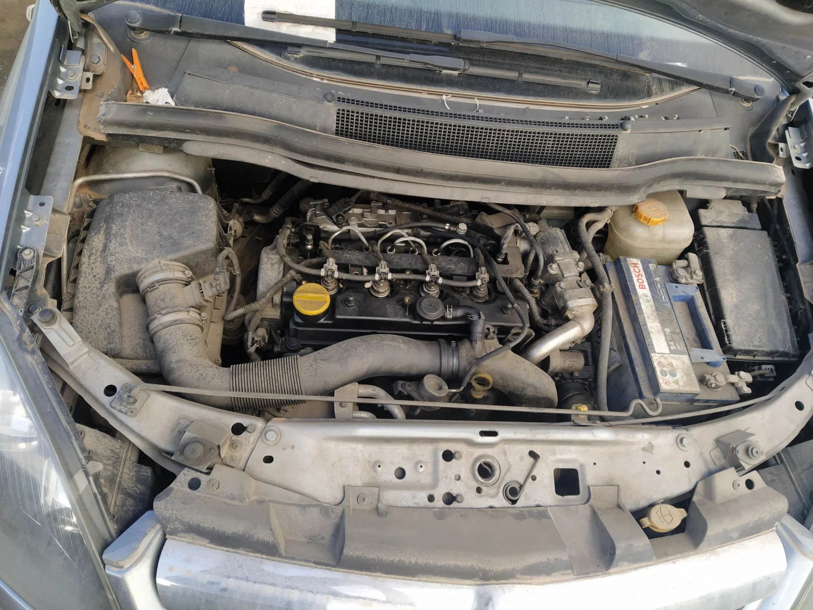 Foto de ALTERNADOR OPEL ZAFIRA B 1.7 16V CDTI (110 CV / 81 KW)