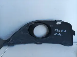 Foto de REJILLA PARAGOLPES DERECHA SEAT IBIZA (6L1) referencia 6J0853666A foto 2