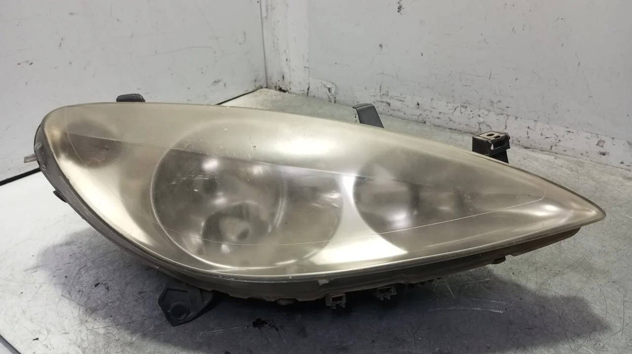 Foto de FARO DERECHO PEUGEOT 307 BREAK / SW (S1)(04.2002) 2.0 HDi FAP CAT (109 CV / 80 KW) referencia 9641615680