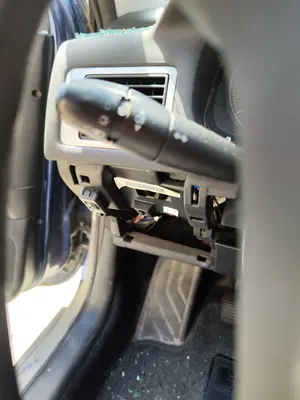 Foto de MANDO MULTIFUNCION PEUGEOT 307 BERLINA (S2) 1.4 16V CAT (KFU / ET3J4) (88 CV / 65 KW) foto 3