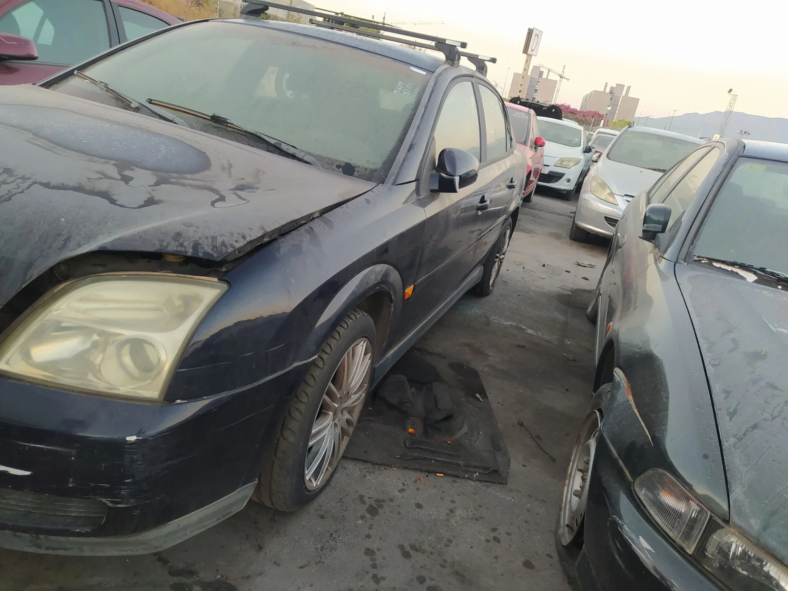 Foto de PARAGOLPES DELANTERO OPEL VECTRA C BERLINA 2.0 DTI (101 CV / 74 KW)