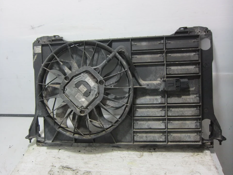 Foto de ELECTROVENTILADOR AUDI A8 (4E) referencia 4E0121205H