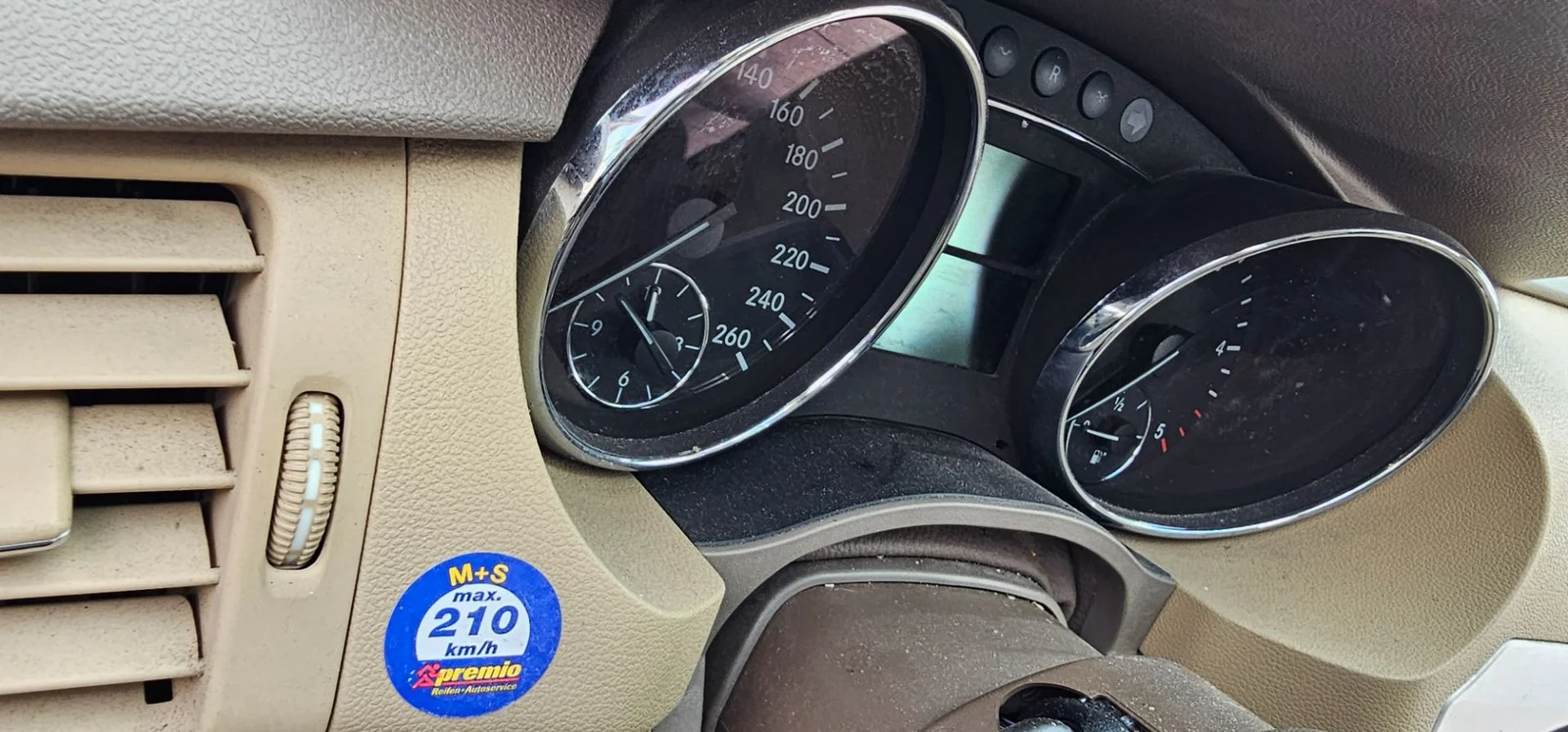 Foto de CUADRO INSTRUMENTOS MERCEDES-BENZ CLASE R (BM 251) 3.0 CDI CAT (224 CV / 165 KW)