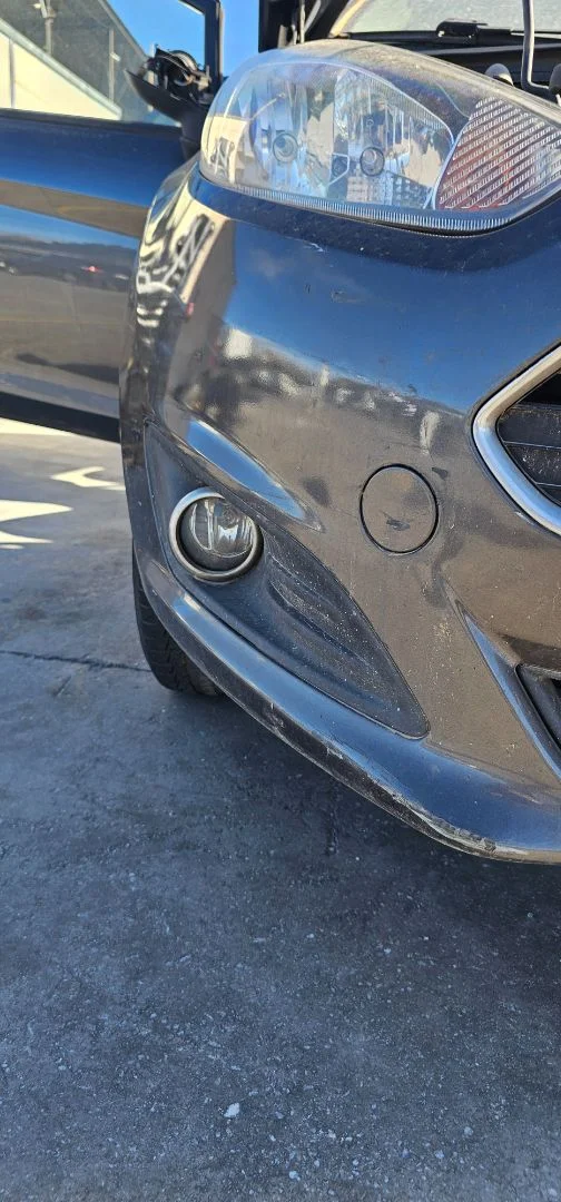 Foto de FARO ANTINIEBLA IZQUIERDO FORD FIESTA (CNN) 1.25 16V CAT (82 CV / 60 KW)