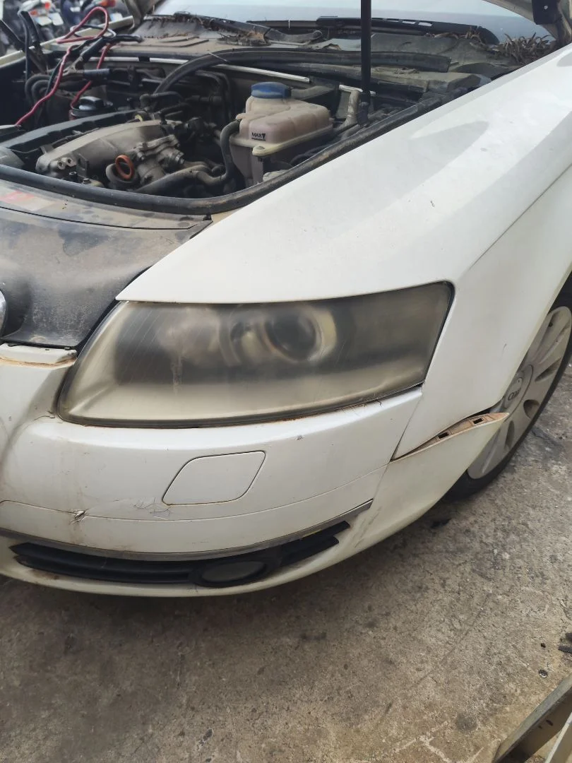 Foto de FARO IZQUIERDO AUDI A6 BERLINA (4F2) 2.0 TDI (140 CV / 103 KW) referencia 4F0941029FF