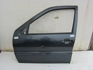 Foto de PUERTA DELANTERA IZQUIERDA VOLKSWAGEN POLO III BERLINA (6N2) 1.4 16V (75 CV / 55 KW)
