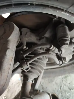 Foto de PINZA DE FRENO DELANTERA IZQUIERDA NISSAN INTERSTAR (X70) 2.5 dCi Diesel CAT (114 CV / 84 KW)