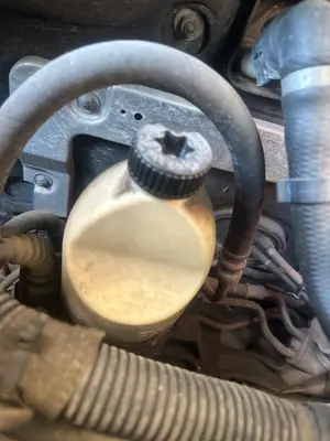 Foto de BOMBA DIRECCION SAAB 9-3 BERLINA 1.9 TiD CAT (150 CV / 110 KW)