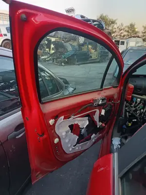 Foto de CERRADURA PUERTA DELANTERA IZQUIERDA CITROEN C3 1.0 VTi (68 CV / 50 KW)