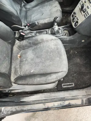 Foto de ASIENTO DELANTERO DERECHO OPEL CORSA D 1.3 16V CDTI (75 CV / 55 KW)