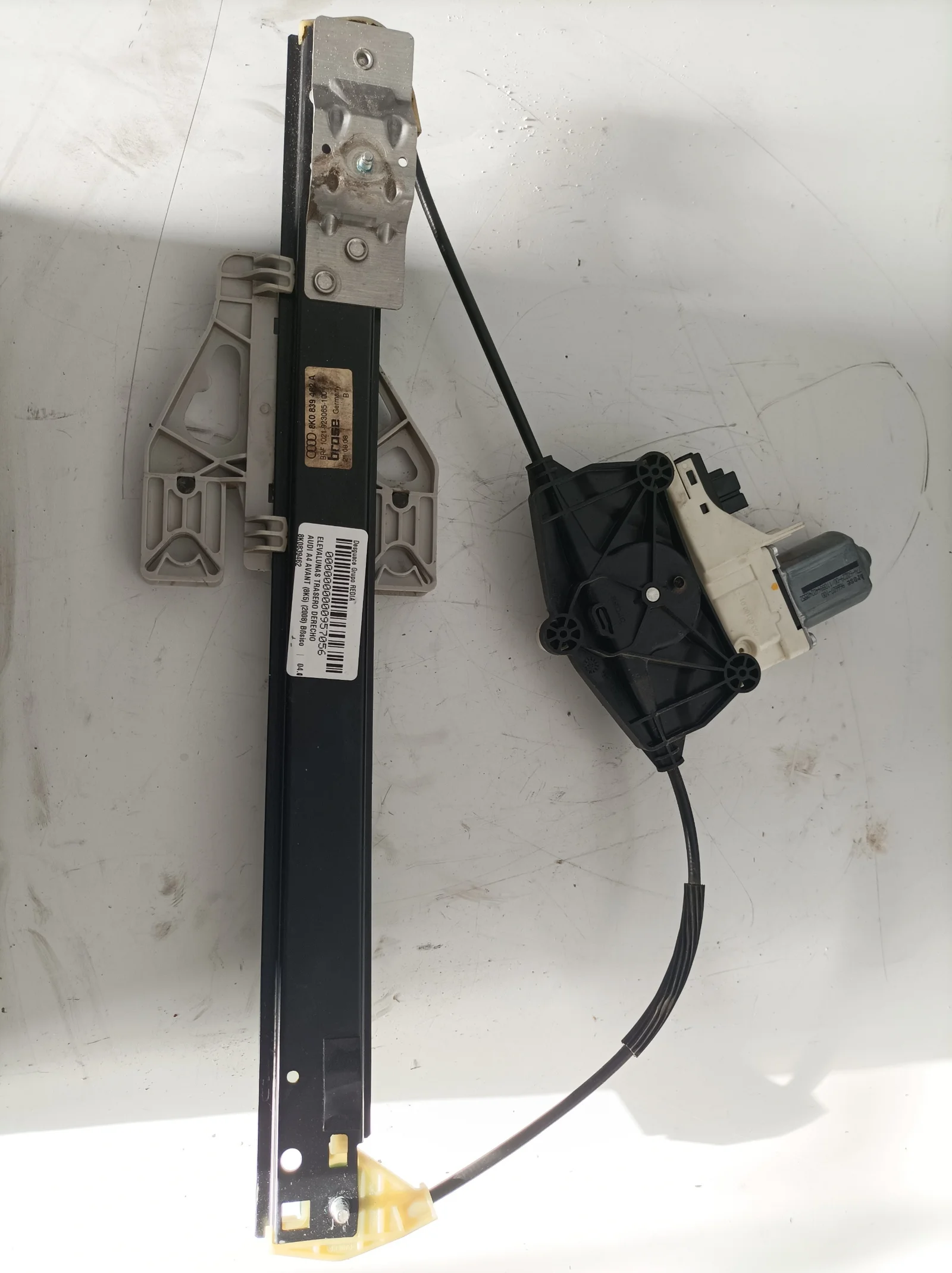 Foto de ELEVALUNAS TRASERO DERECHO AUDI A4 AVANT (8K5) 2.0 16V TDI (143 CV / 105 KW) referencia 8K0839462