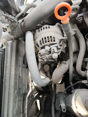 Foto de TUBOS AIRE ACONDICIONADO VOLKSWAGEN CADDY (2K)(02.2004) 1.9 TDI (BSU) (75 CV / 55 KW)