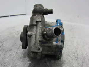 Foto de BOMBA DIRECCION AUDI A4 BERLINA (8E) 1.9 TDI (131 CV / 96 KW) referencia 8E0145155N foto 4