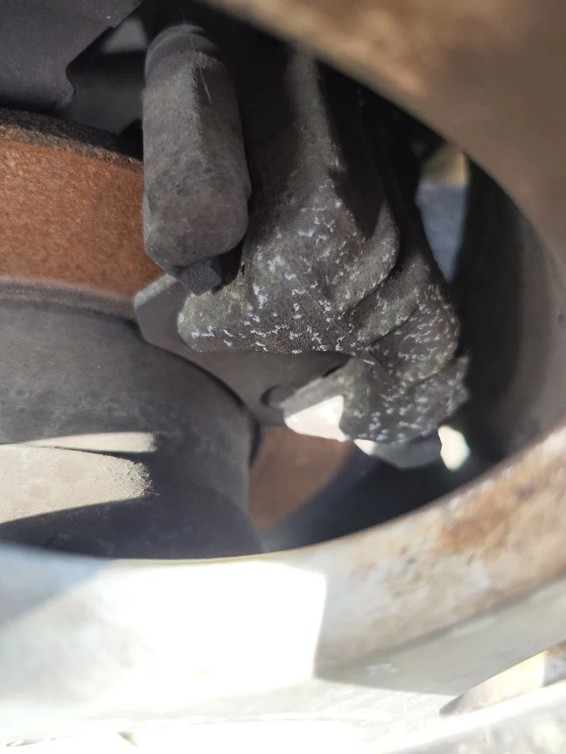 Foto de PINZA DE FRENO TRASERA IZQUIERDA AUDI A6 BERLINA (4B2) 2.5 V6 24V TDI (180 CV / 132 KW) referencia 8E0615423A