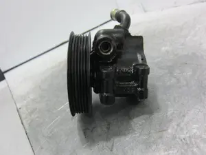 Foto de BOMBA DIRECCION FORD FOCUS BERLINA (CB4) 1.6 TDCi CAT (109 CV / 80 KW) referencia 1743471 foto 12