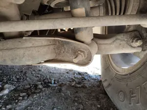 Foto de BRAZO SUSPENSION TRASERO DERECHO LAND ROVER DISCOVERY 2.7 Td V6 CAT (190 CV / 140 KW)