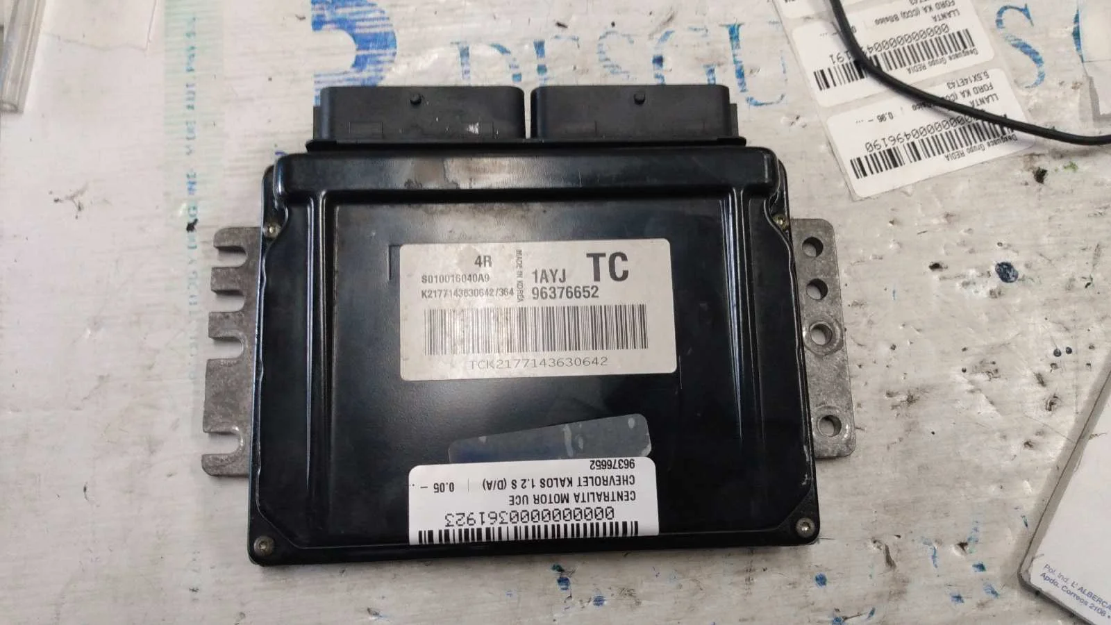 Foto de CENTRALITA MOTOR UCE CHEVROLET KALOS 1.2 CAT (72 CV / 53 KW) referencia 96376652