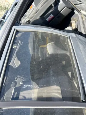Foto de LUNA TRASERA DERECHA PEUGEOT 309 1.6  (88 CV / 65 KW)