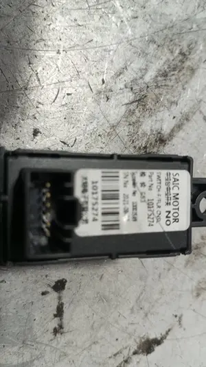 Foto de INTERRUPTOR MG HS 1.5 Turbo (161 CV / 119 KW) referencia 10175274 foto 3