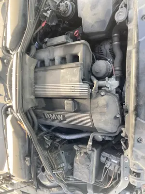 Foto de DEPOSITO EXPANSION BMW SERIE 5 BERLINA (E60) 3.0 24V CAT (231 CV / 170 KW) referencia 17137542986