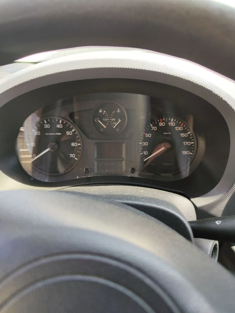 Foto de CUADRO INSTRUMENTOS CITROEN BERLINGO FURGÓN 1.6 16V HDi FAP (75 CV / 55 KW)