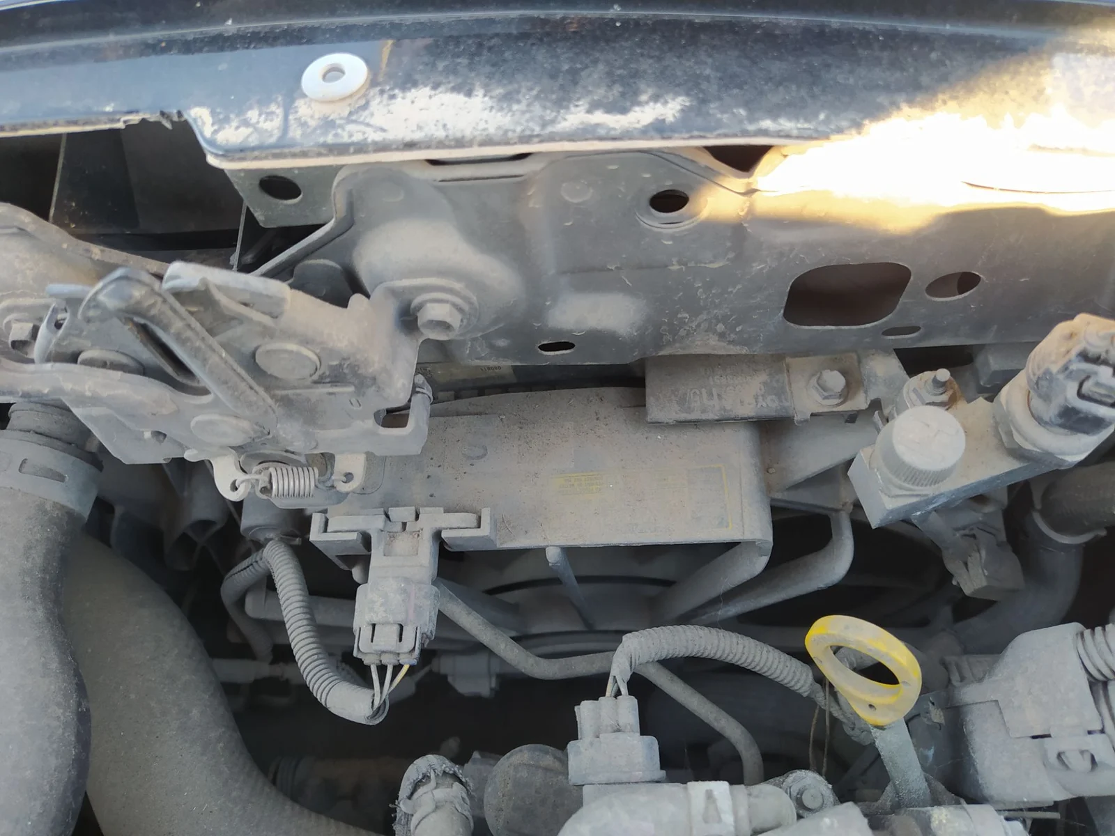 Foto de ELECTROVENTILADOR RADIADOR AIRE ACONDICIONADO TOYOTA YARIS (KSP9/SCP9/NLP9) 1.4 Turbodiesel CAT (90 CV / 66 KW)